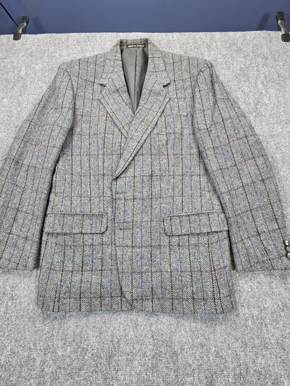 Donegal II Irish Pure New Wool Blazer 44R Gray Blue Windowpane Sport Coat